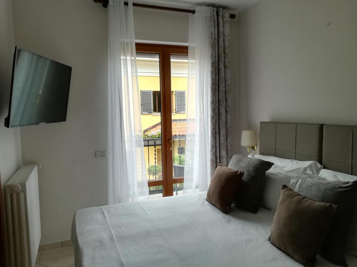 קנוביו Residence Villa Margherita מראה חיצוני תמונה