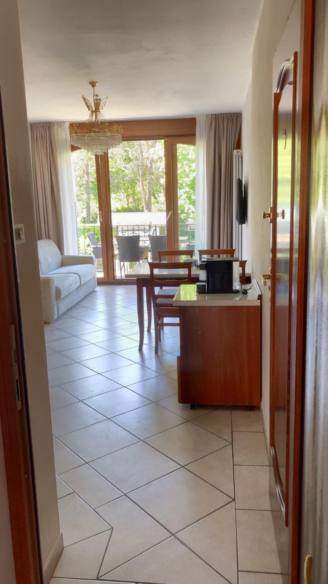 קנוביו Residence Villa Margherita מראה חיצוני תמונה