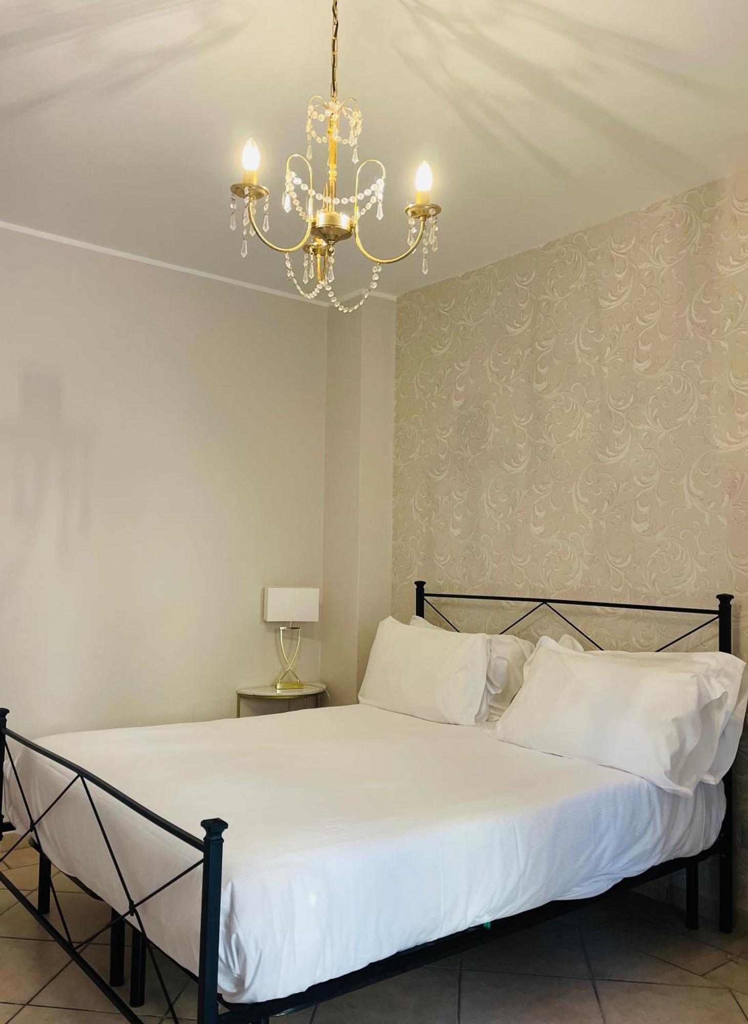 קנוביו Residence Villa Margherita מראה חיצוני תמונה