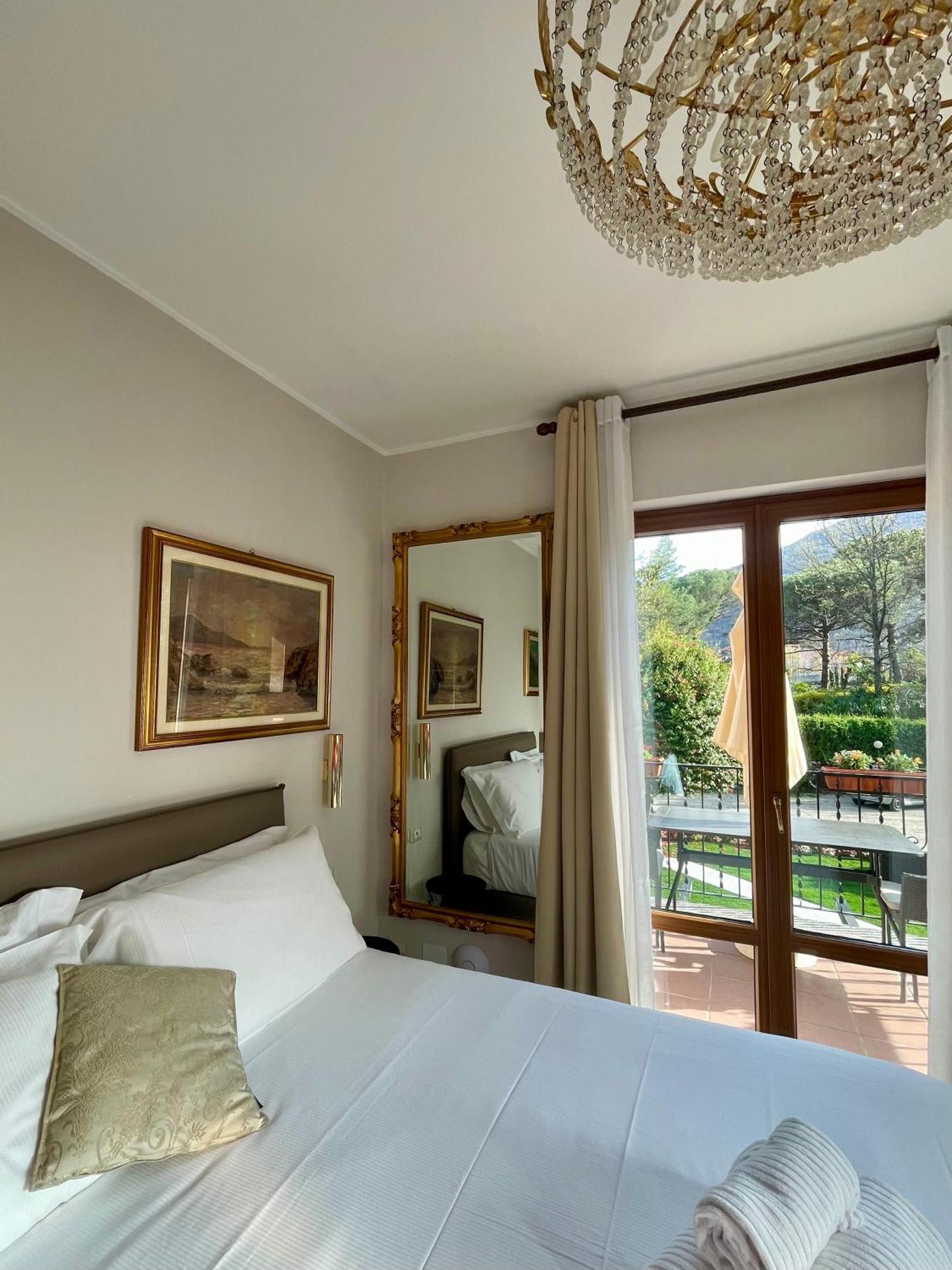 קנוביו Residence Villa Margherita מראה חיצוני תמונה